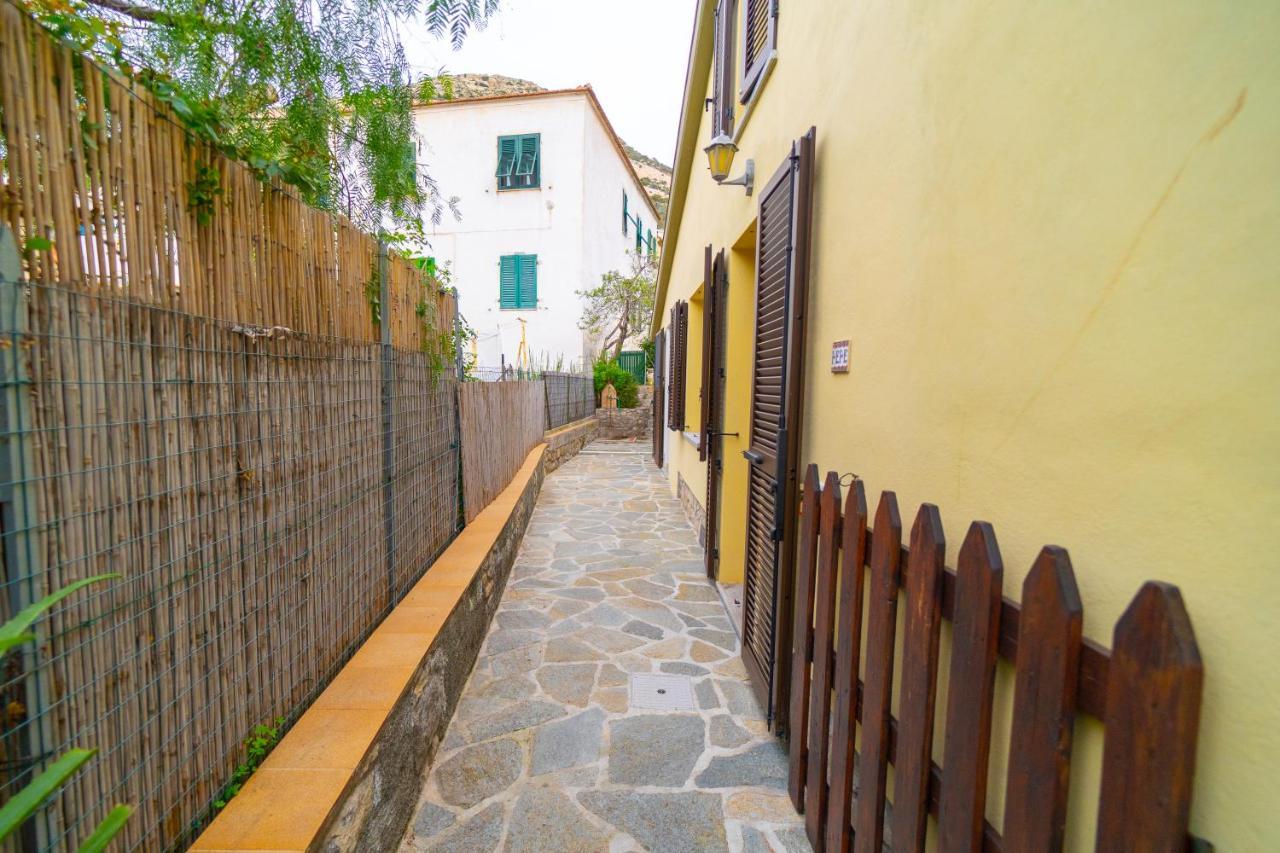 Casa Pepe - Goelba Pomonte Exterior foto
